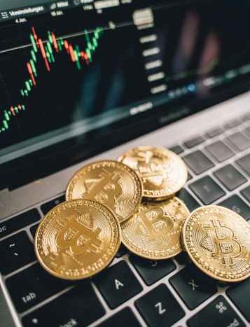 US Spot Bitcoin ETFs Log $1.79 Billion Weekly Net Outflows US Spot Bitcoin ETFs Log $1.79 Billion Weekly Net Outflows